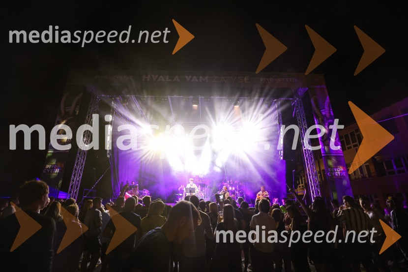 Pivo in cvetje 2021, petek