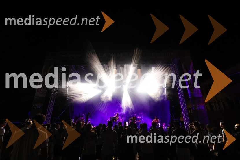 Pivo in cvetje 2021, petek