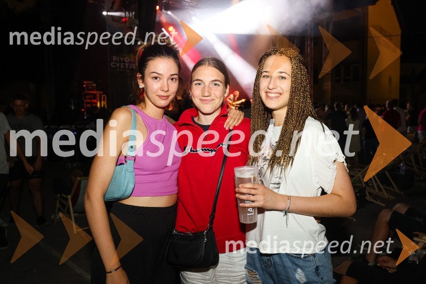 Pivo in cvetje 2021, petek