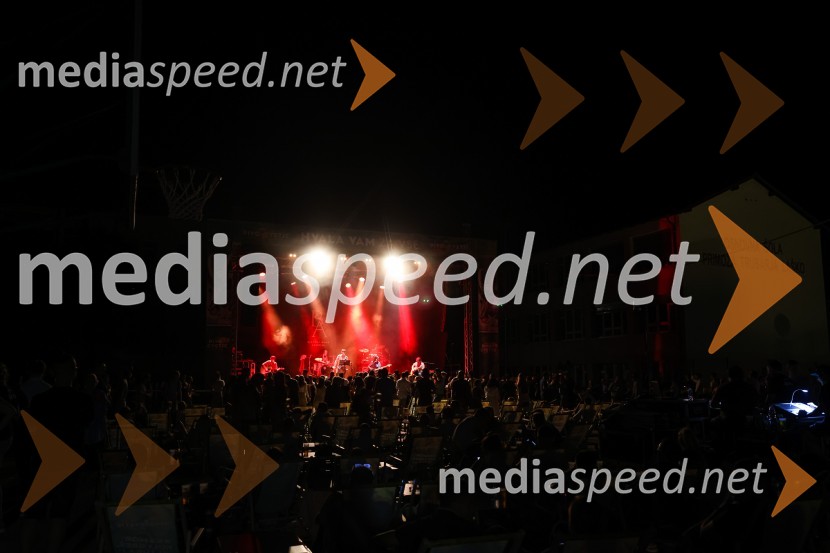 Pivo in cvetje 2021, petek