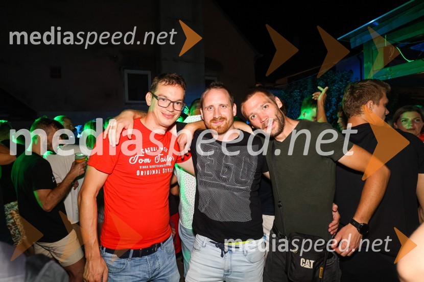 Pivo in cvetje 2021, petek