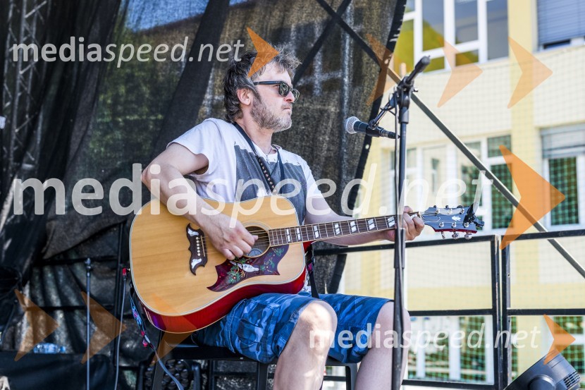 Pivo in cvetje 2021, petek