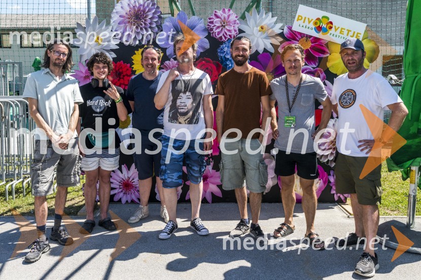 Pivo in cvetje 2021, petek