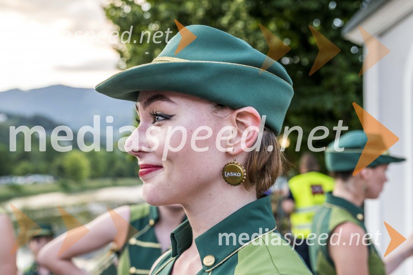 Pivo in cvetje 2021, petek