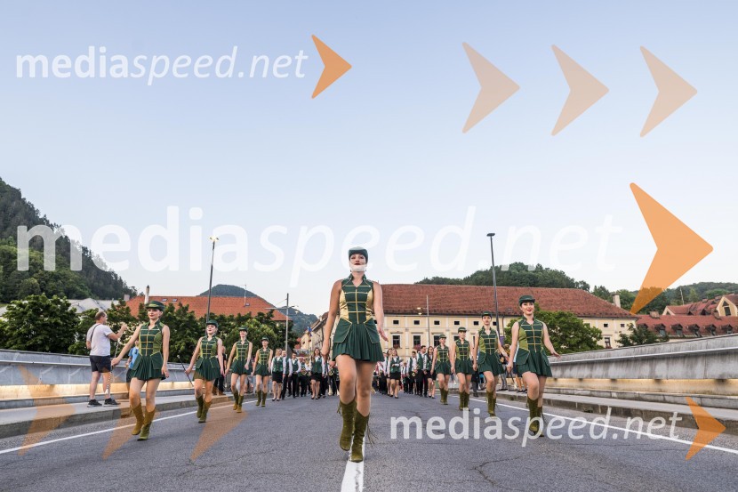 Pivo in cvetje 2021, petek