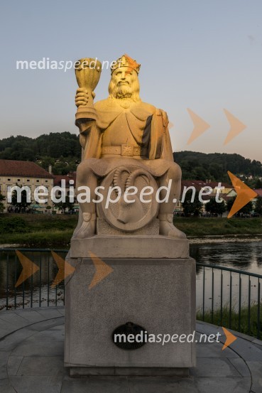 Pivo in cvetje 2021, petek