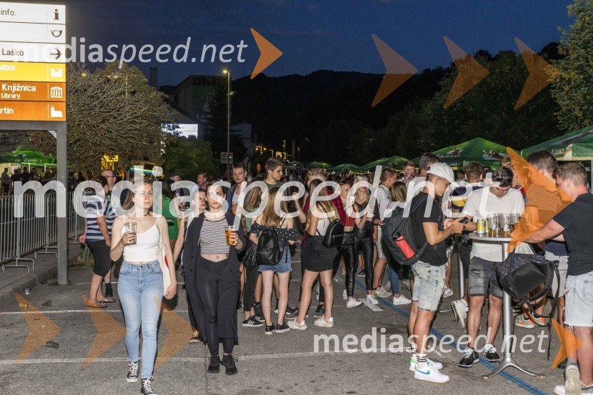 Pivo in cvetje 2021, petek