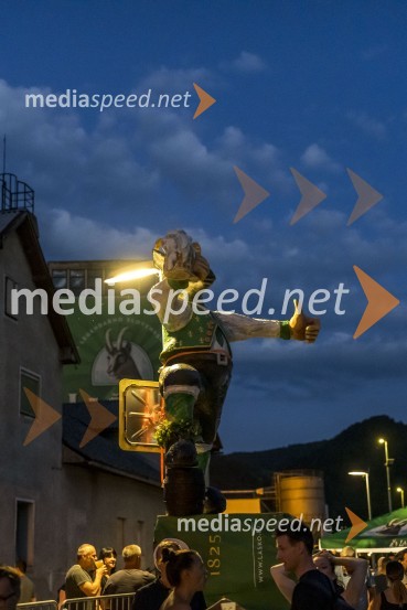 Pivo in cvetje 2021, petek