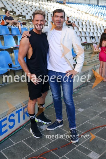  Sebastian Podgornik, pevec in plesalec;  Mario Galunič, TV voditelj40. Melodije morja in sonca 2021