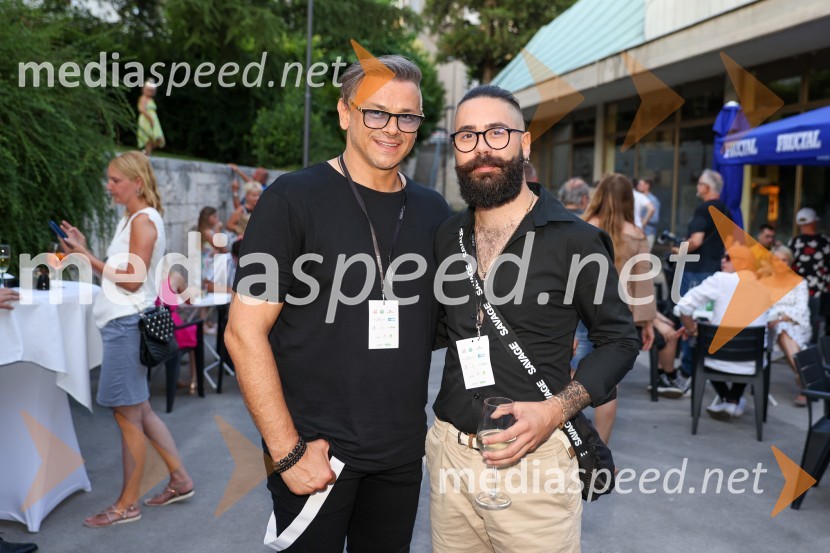  Samuel Lucas, glasbenik;  Boštjan Pertinač, pevec40. Melodije morja in sonca 2021