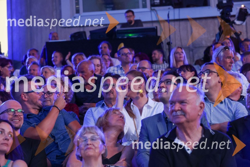  Primož Goričnik, Agencija Špik;  Manca  Špik, pevka;  Ivan Gale, žvižgač, nekdanji vodja splošne službe na Zavodu RS za blagovne rezerve40. Melodije morja in sonca 2021