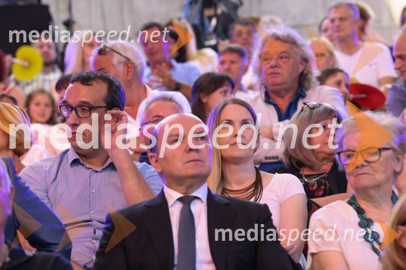  Ivan Gale, žvižgač, nekdanji vodja splošne službe na Zavodu RS za blagovne rezerve;   Đenio Zadković, župan, Občina Piran;  Anja Gale, žena Ivana Galeta40. Melodije morja in sonca 2021