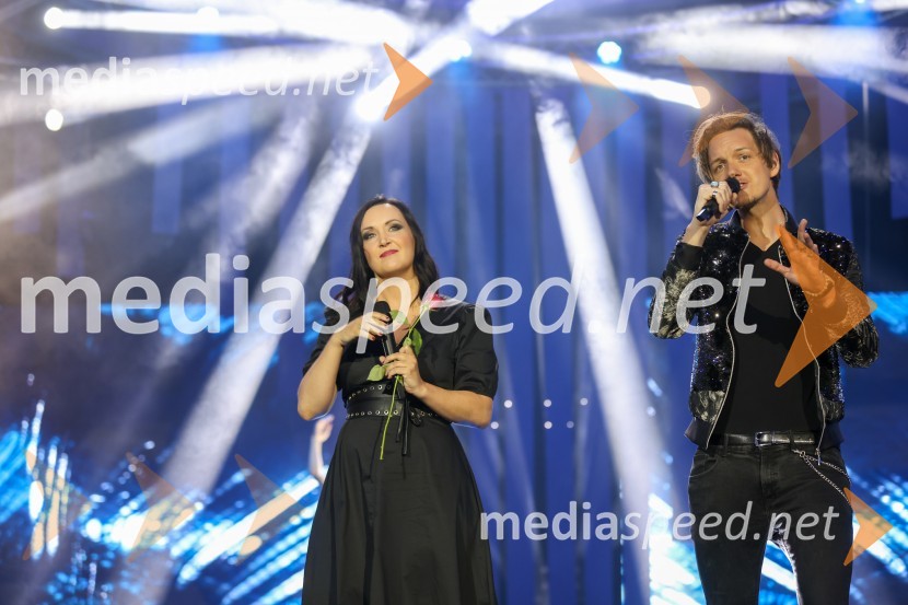  Tinkara Kovač, glasbenica;  Primož Mihelič, 2B40. Melodije morja in sonca 2021