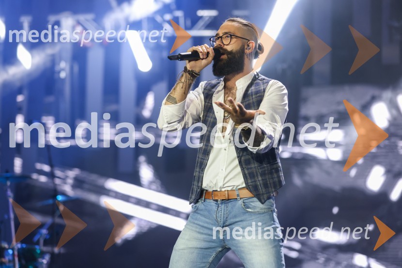  Boštjan Pertinač, pevec40. Melodije morja in sonca 2021