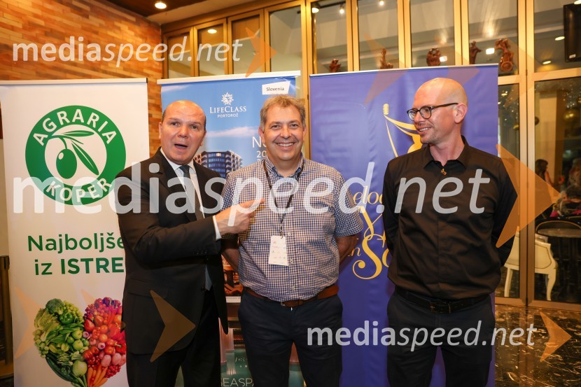   Đenio Zadković, župan, Občina Piran;  Borut Bažec, v.d. direktorja, Avditorij Portorož;  ... 40. Melodije morja in sonca 2021