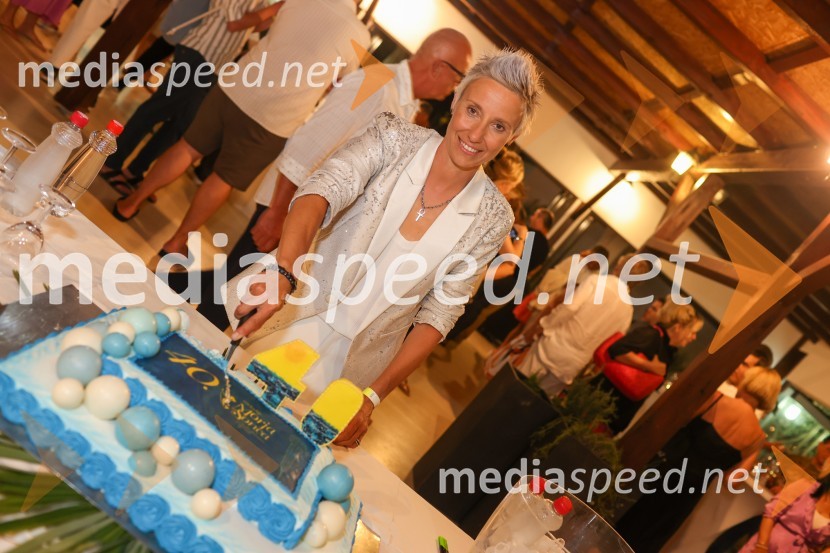  Tatjana Mihelj, pevka40. Melodije morja in sonca 2021