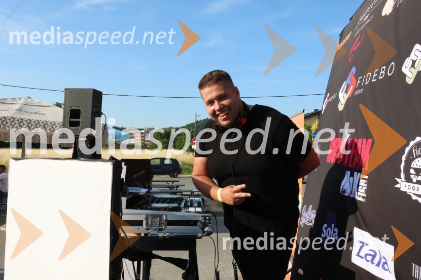 Sanjski moški žural v Mariboru