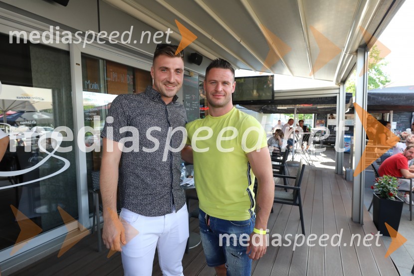  Dejan Ramšak, najemnik lokala Caffe Club 911 Maribor;  Gregor Rudolf, večkratni prvak v borilnih veščinahSanjski moški žural v Mariboru