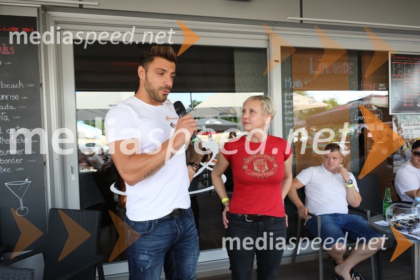  Gregor Čeglaj, Finalist Mister Slovenije 2017, Sanjski moški 2021;  Sandra Kontrec, športna novinarka, radio Maribor;  ... Sanjski moški žural v Mariboru