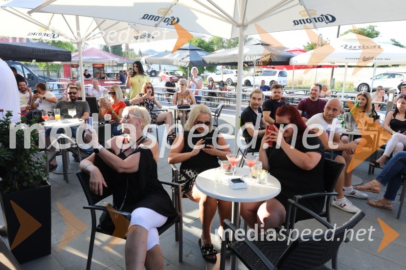 Sanjski moški žural v Mariboru