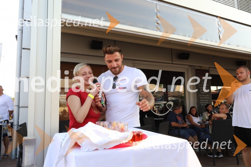  Sandra Kontrec, športna novinarka, radio Maribor;  Gregor Čeglaj, Finalist Mister Slovenije 2017, Sanjski moški 2021Sanjski moški žural v Mariboru