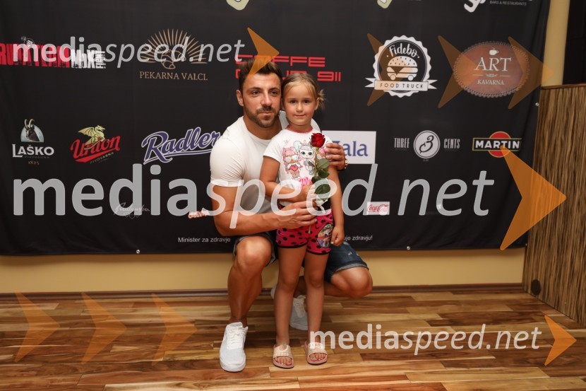  Gregor Čeglaj, Finalist Mister Slovenije 2017, Sanjski moški 2021;  ... Sanjski moški žural v Mariboru