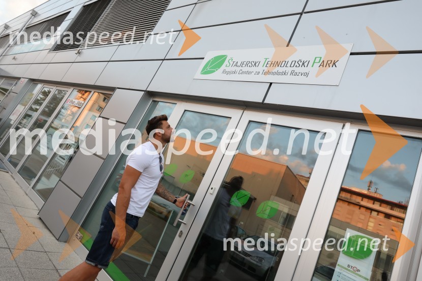  Gregor Čeglaj, Finalist Mister Slovenije 2017, Sanjski moški 2021Sanjski moški žural v Mariboru