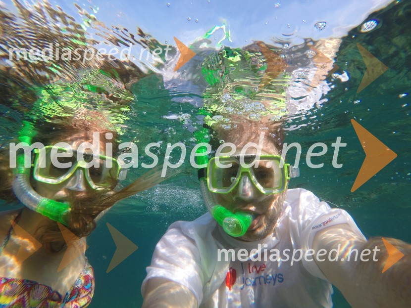  Tamara Lah;  Tomaž Gorec, popotnik in blogerPrihaja nov resničnostni show, kakršnega v Sloveniji še ni bilo