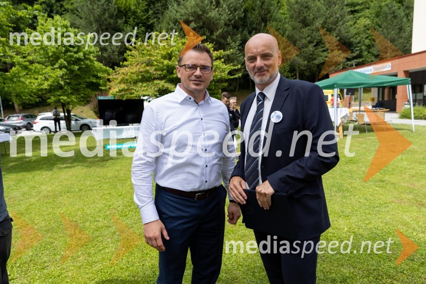  ... ; mag. Franc Windischar, državni sekretar, Ministrstvo za zdravjePošta Slovenije z dronom prepeljala vzorec krvi