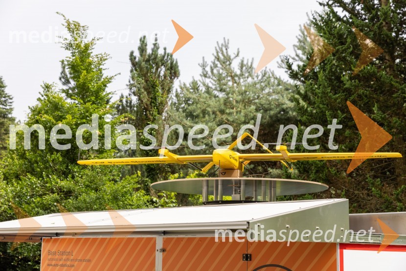 Pošta Slovenije z dronom prepeljala vzorec krvi