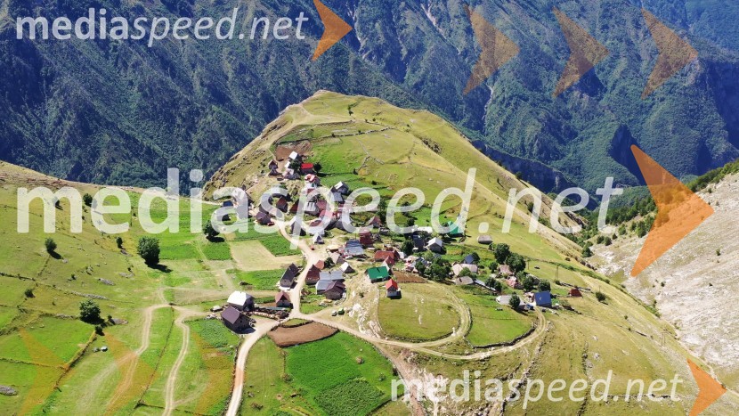 LukomirPrihaja nov resničnostni show, kakršnega v Sloveniji še ni bilo