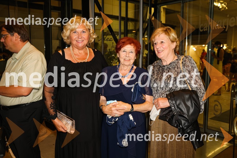 dr. Nelida Nemec, umetnostna kritičarka ;  ... ;  ... Madama Butterfly, opera v sklopu 69. Ljubljana Festivala