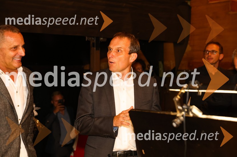  Danilo Rošker, direktor SNG Maribor;   Marijan Papež, generalni direktor, ZPIZMadama Butterfly, opera v sklopu 69. Ljubljana Festivala