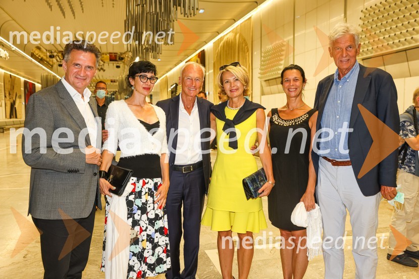  ... ;  ... ;  Janez Pergar, častni konzul Južnoafriške republike;  Nevenka Črešnar Pergar, lastnica in direktorica podjetja NP Consulting;  ... ;  ... Martha Argerich, koncert v okviru 69. Ljubljana Festivala