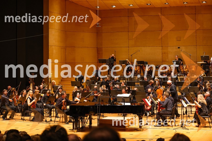 Orkester Slovenske filharmonijeMartha Argerich, koncert v okviru 69. Ljubljana Festivala