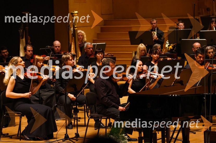 Orkester Slovenske filharmonijeMartha Argerich, koncert v okviru 69. Ljubljana Festivala