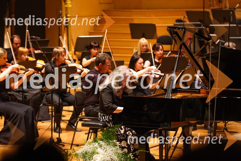  Martha Argerich, klavirMartha Argerich, koncert v okviru 69. Ljubljana Festivala