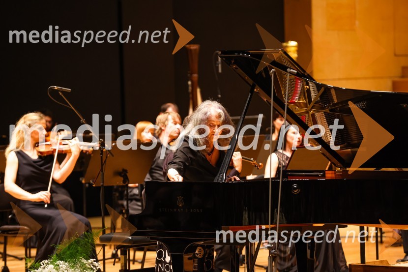  Martha Argerich, klavirMartha Argerich, koncert v okviru 69. Ljubljana Festivala