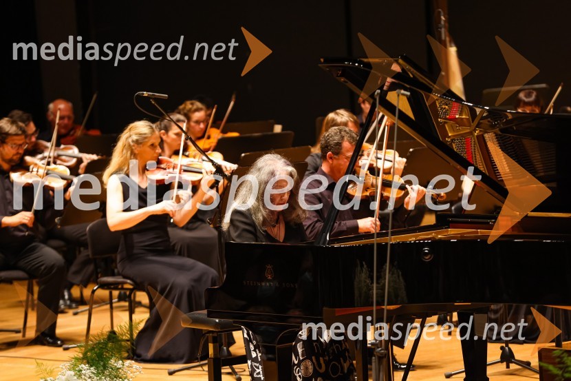  Martha Argerich, klavirMartha Argerich, koncert v okviru 69. Ljubljana Festivala