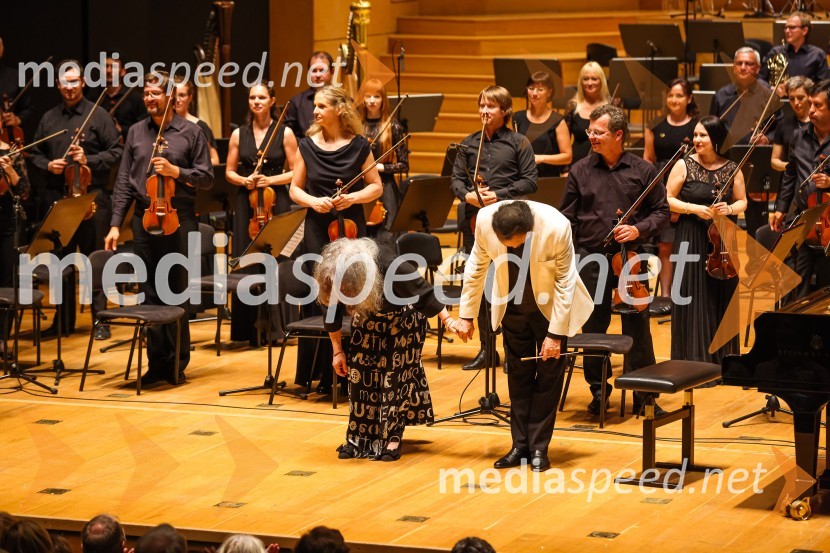  Martha Argerich, klavir;  Charles Dutoit, dirigentMartha Argerich, koncert v okviru 69. Ljubljana Festivala