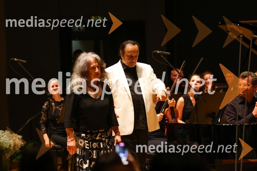  Martha Argerich, klavir;  Charles Dutoit, dirigentMartha Argerich, koncert v okviru 69. Ljubljana Festivala