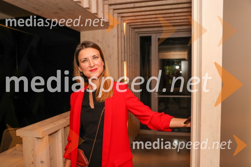  Natalija ŠahrajHotel Bohinj odprl svoja vrata