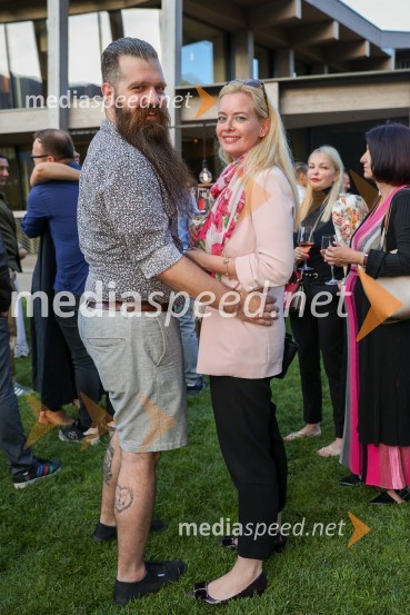  Janko Jovičić, #prvabradaljubljane;  Ana  Savšek, STO, vodja sektorja za vsebinski digitalni marketingHotel Bohinj odprl svoja vrata