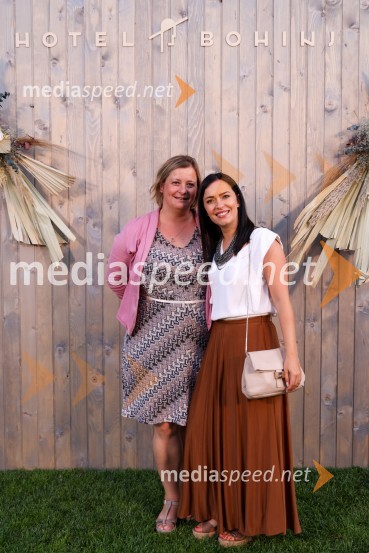  Metka Škrabec Šešok;  Katarina Kumelj, vodja projektov, RikoHotel Bohinj odprl svoja vrata