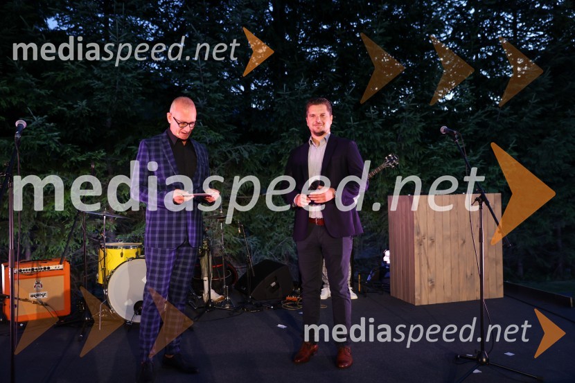  Uroš Smolej, igralec;  Damian Merlak, nekdanji solastnik kripto borze BitstampHotel Bohinj odprl svoja vrata