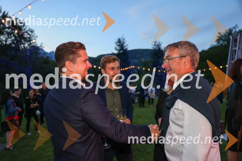  Damian Merlak, nekdanji solastnik kripto borze Bitstamp;  ... Hotel Bohinj odprl svoja vrata