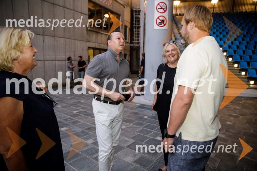   Đenio Zadković, župan, Občina Piran;  ... ;  Katja Pegan,  direktorica in režiserka, Gledališče Koper Teatro Capodistria;  Petr GazdikStoletje mjuzikla, premiera Gledališča Koper