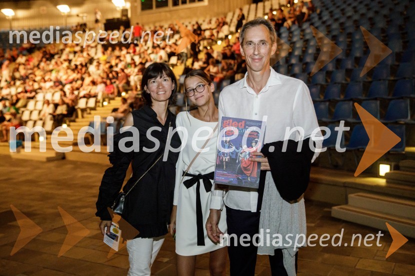 Stoletje mjuzikla, premiera Gledališča Koper