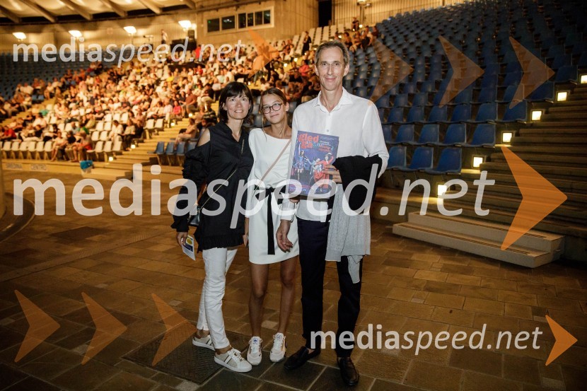 Stoletje mjuzikla, premiera Gledališča Koper