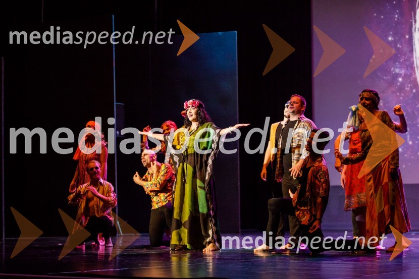  Tinkara Kovač, glasbenicaStoletje mjuzikla, premiera Gledališča Koper